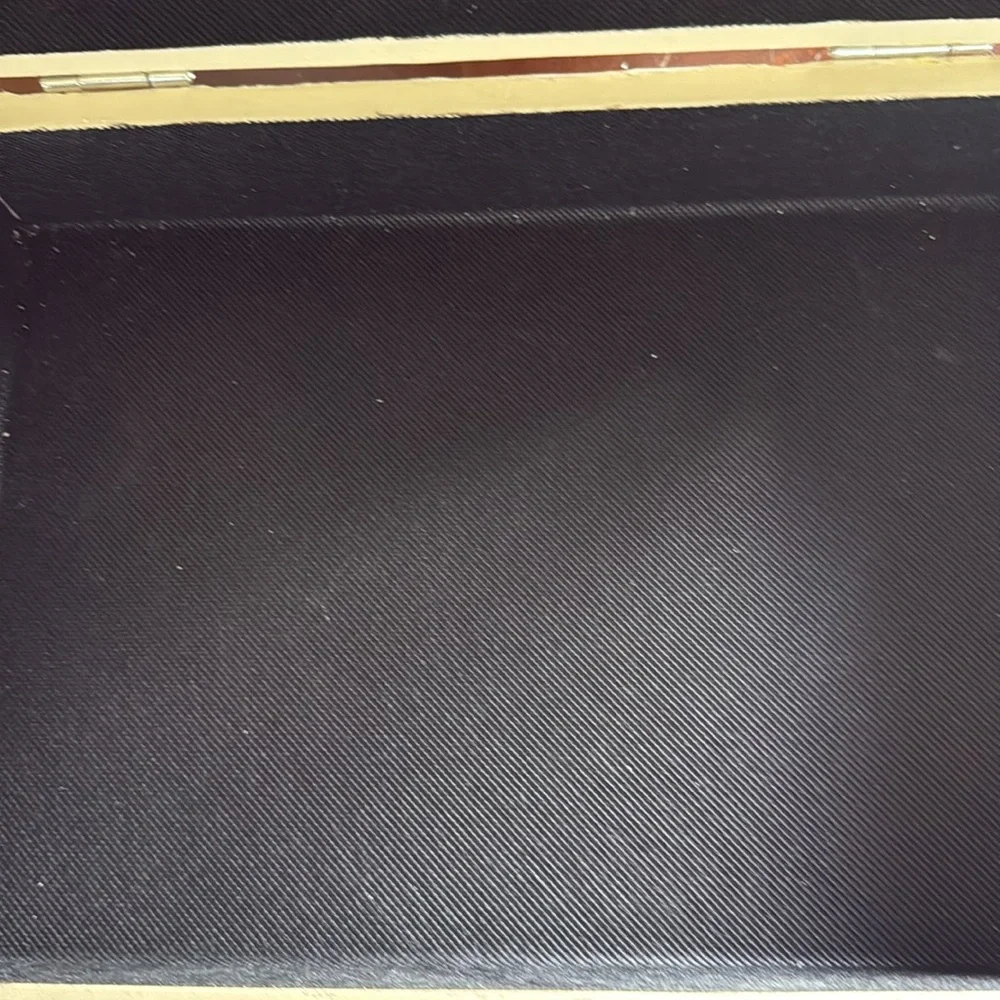 Elegant Capiz shell hinged and lined Storage Box NWT